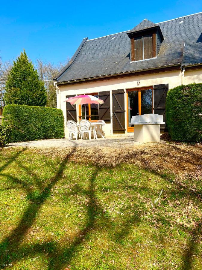 Gite Fuchsia Carlux Exterior photo